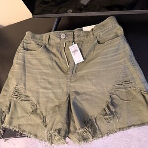 American Eagle Outfitters Olive Cargo Shorts